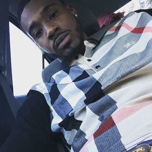 Meet your Posher, Tay